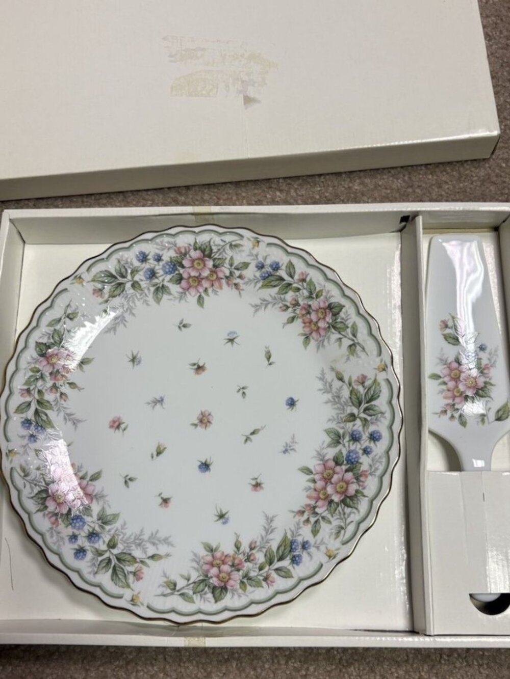Andrea Sadek Spring Night Cake Pie Plate Set Retired Gold Trim Porcelain Edges